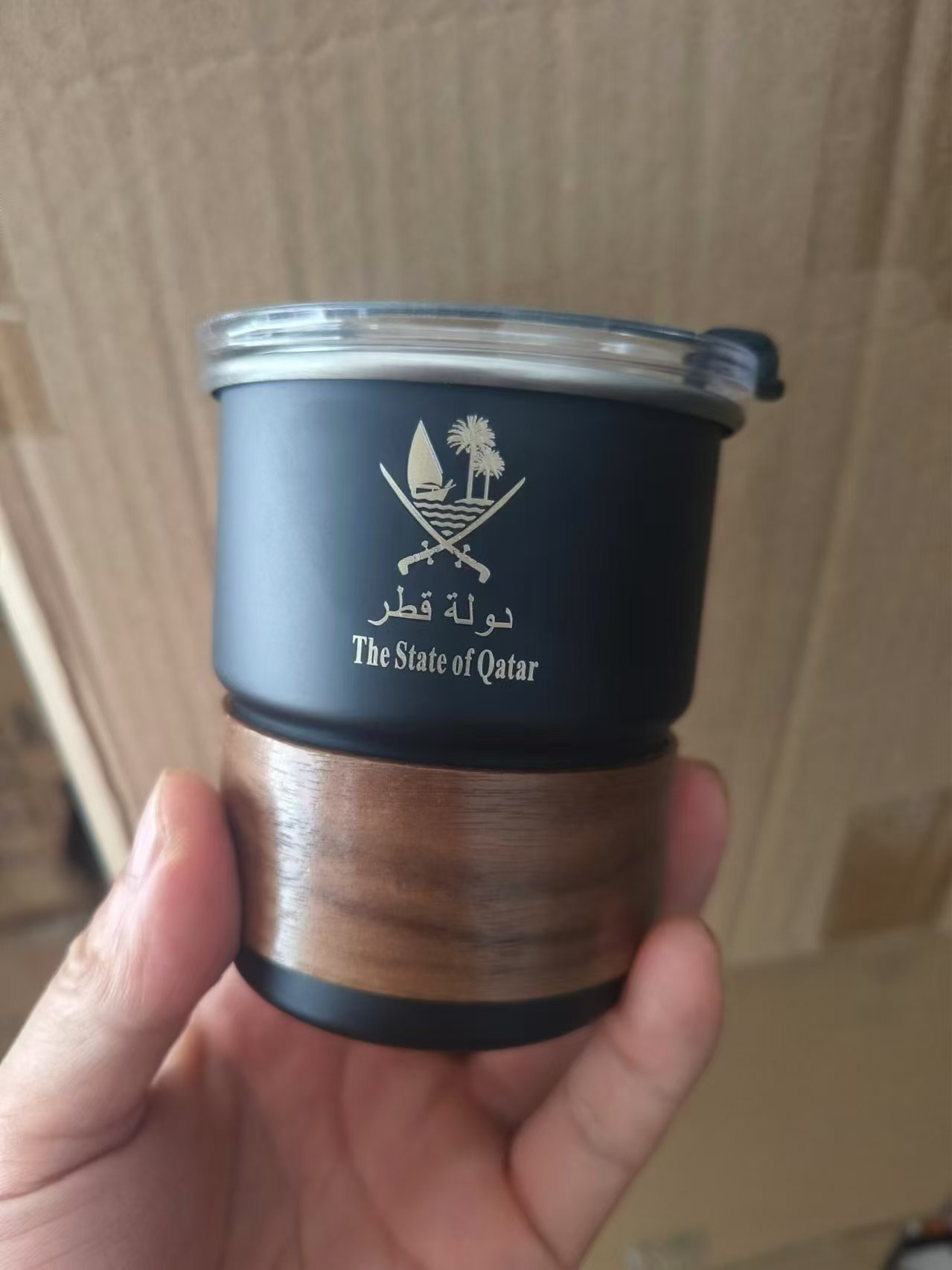 Coffee Equipment Logo - Taza de acero inoxidable con logotipo